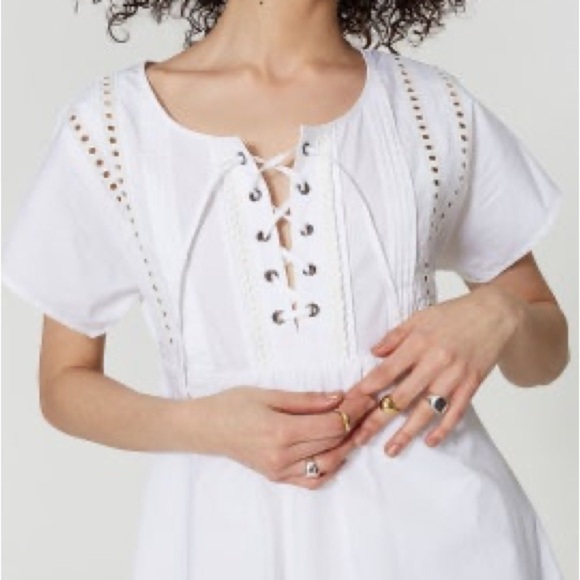 Marissa Webb Dresses & Skirts - Marissa Webb Collective White Lace Up Dress, size 6 EUC